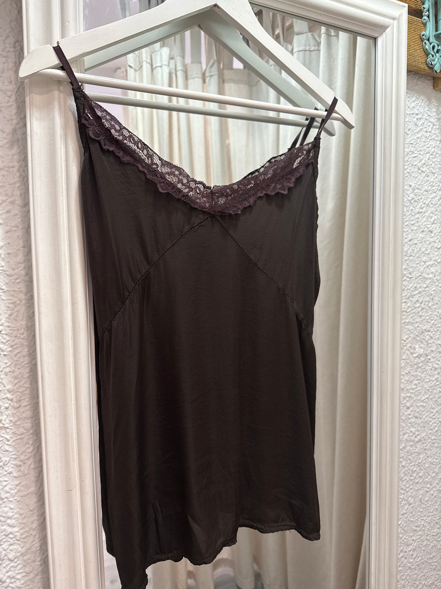 TOP LENCERO BASIC MARRÓN
