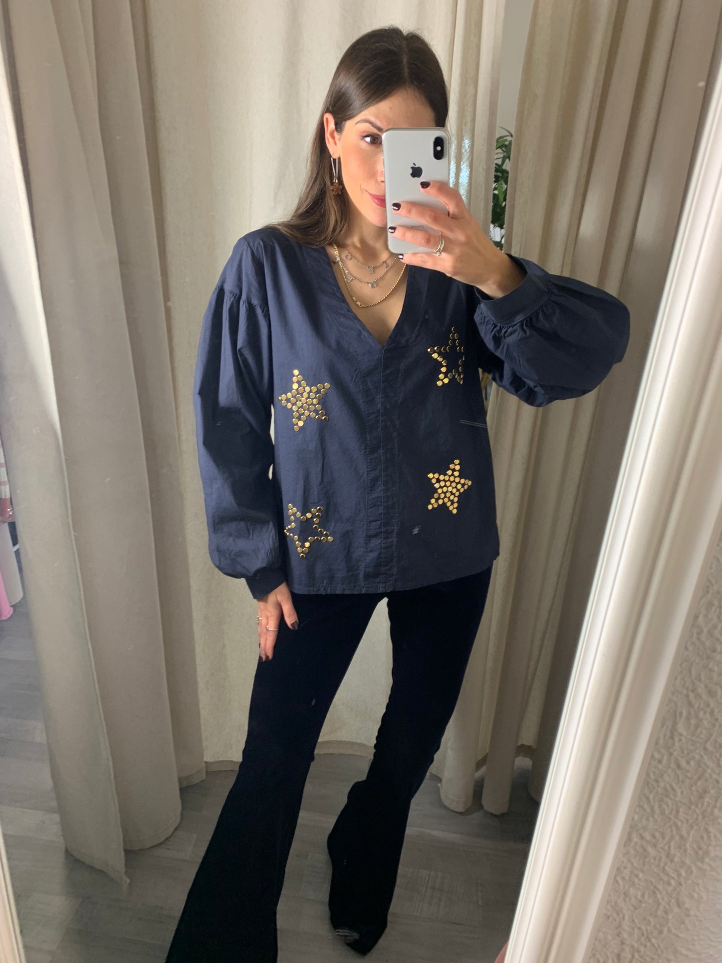 BLUSA TACHUELAS ESTRELLAS