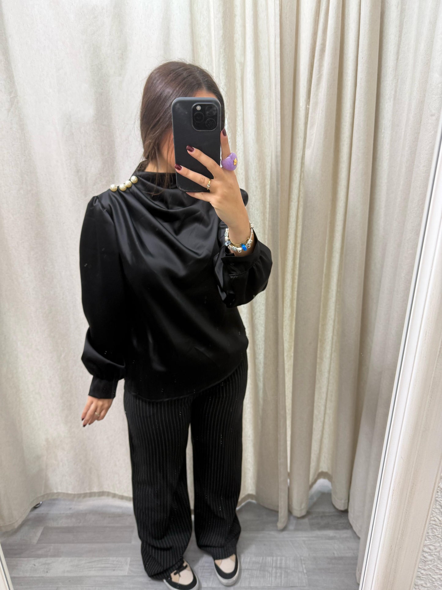 BLUSA DETALLE PERLAS