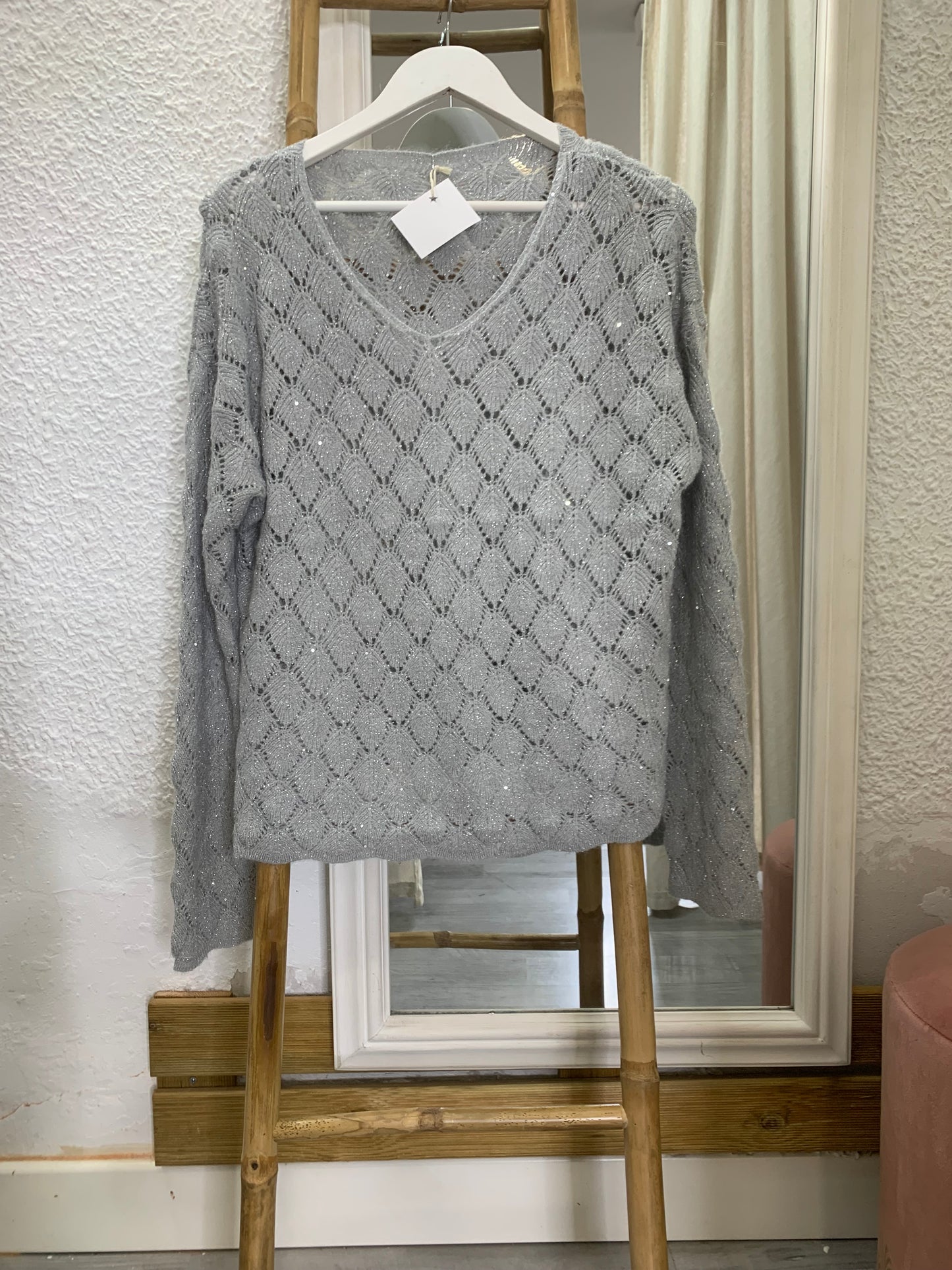 JERSEY CON PEQUEÑAS LENTEJUELAS