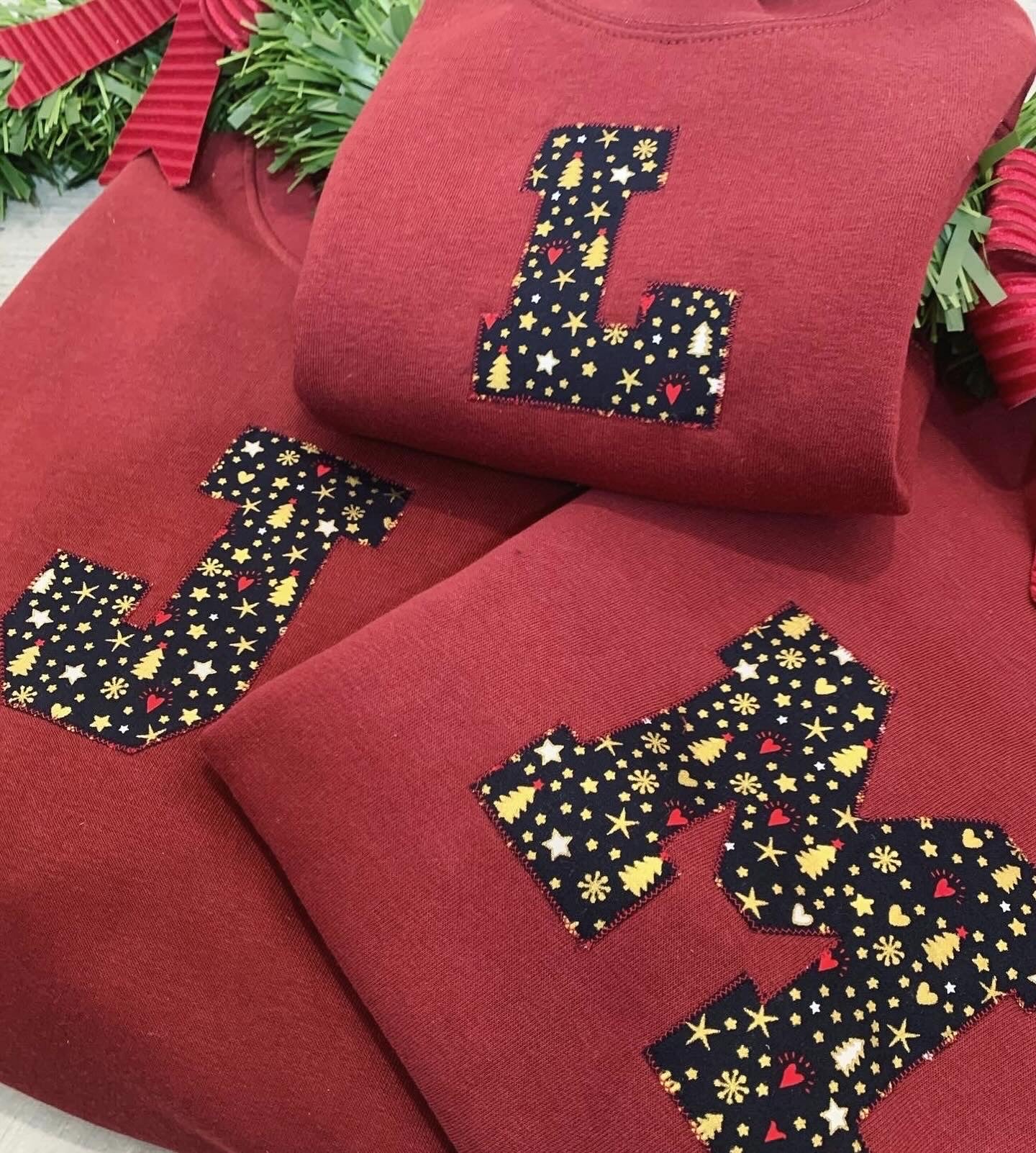 SUDADERA INICIAL GRANATE ADULTO