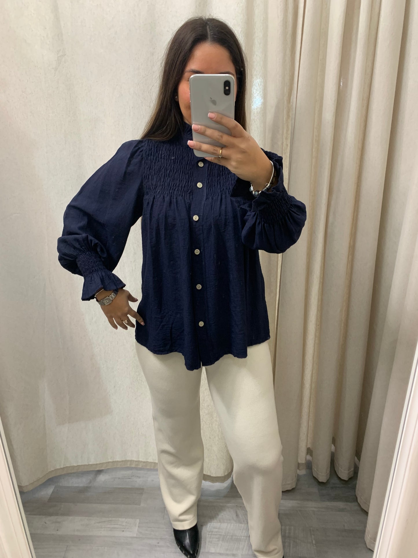 BLUSA DETALLE ENGOMADO