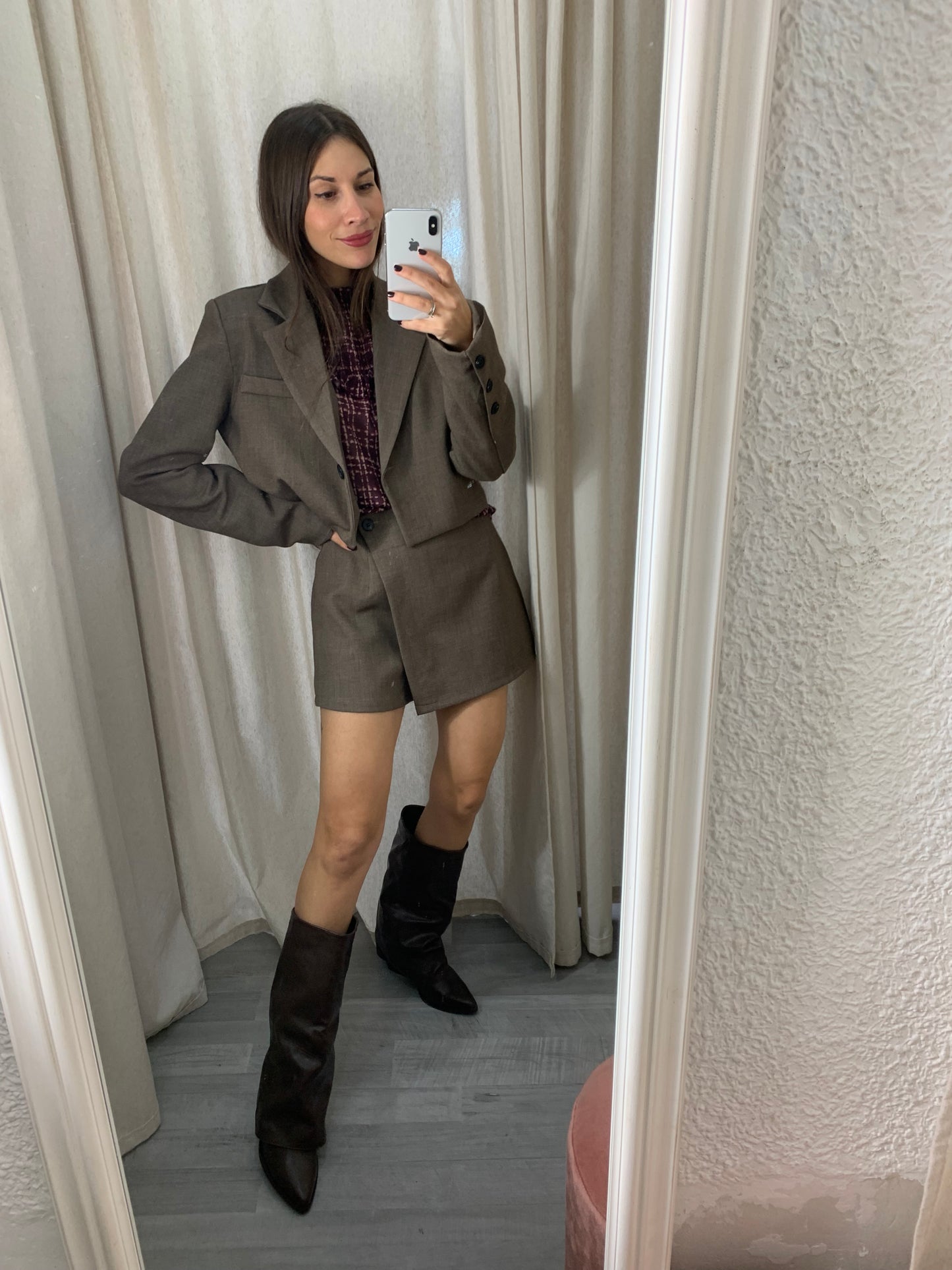 CONJUNTO BLAZER Y FALDA PANTALÓN