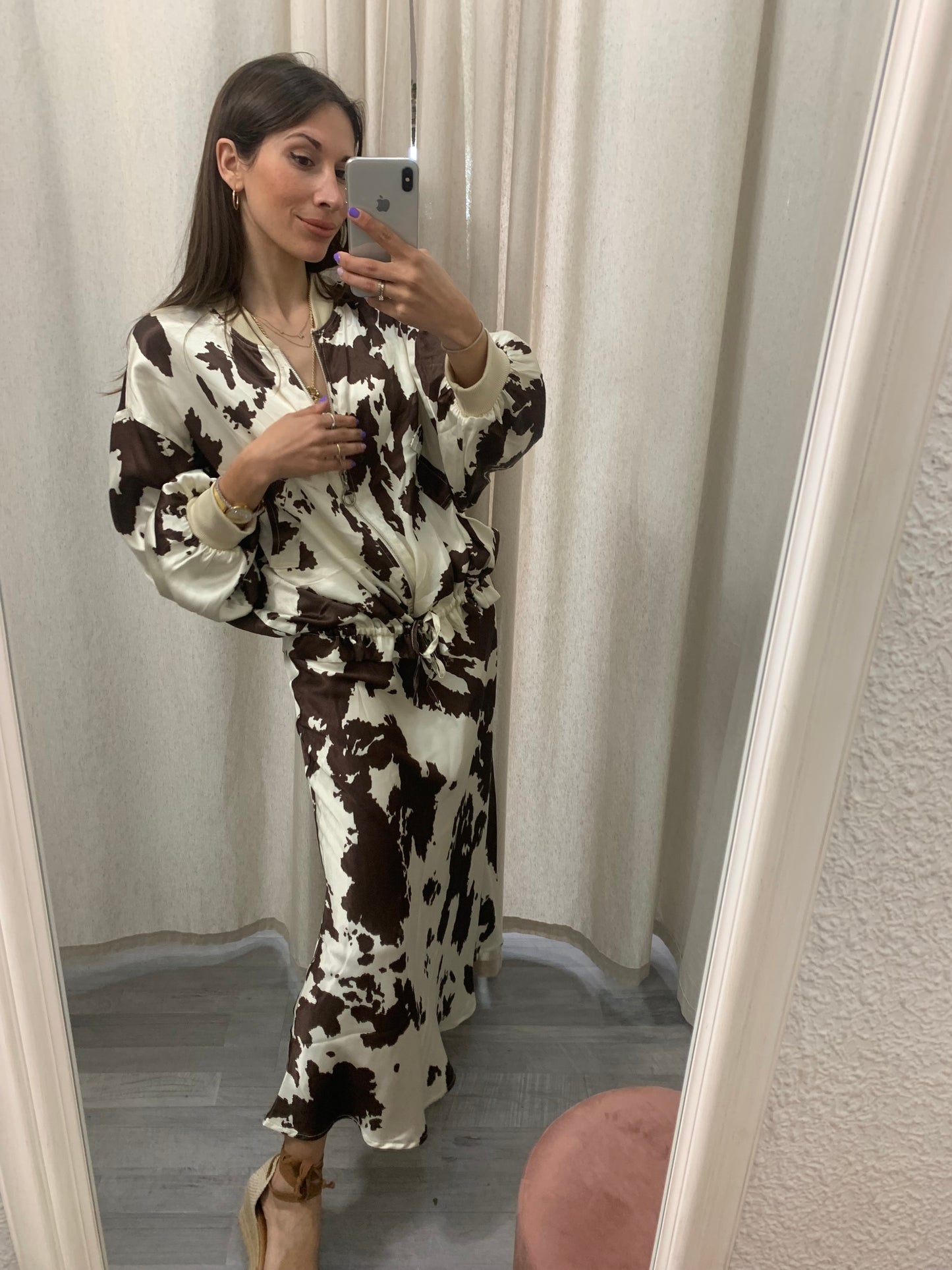 BOMBER SATINADA VACA