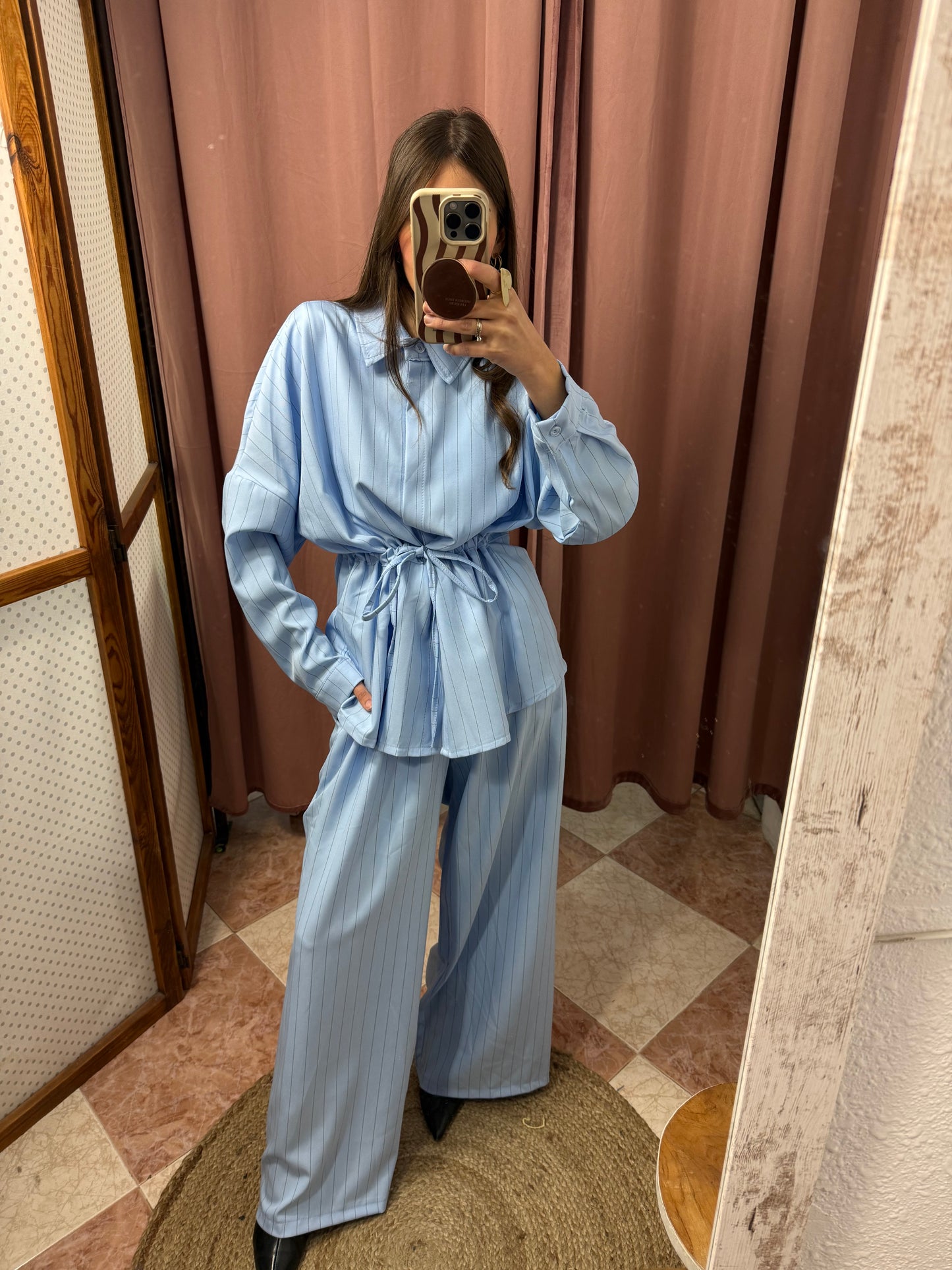 CONJUNTO RAYAS ANUDADO AZUL