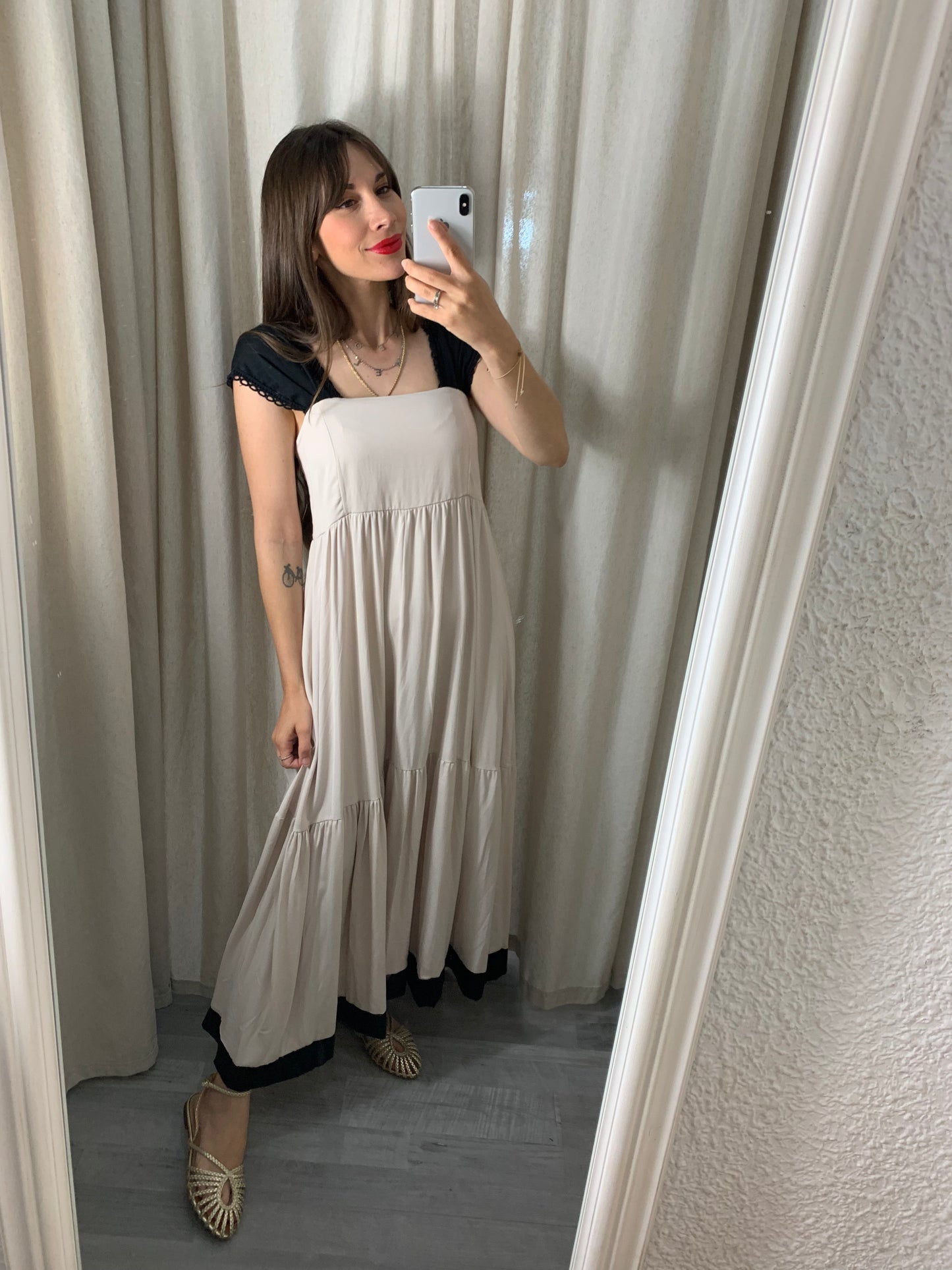 VESTIDO DETALLE MANGA