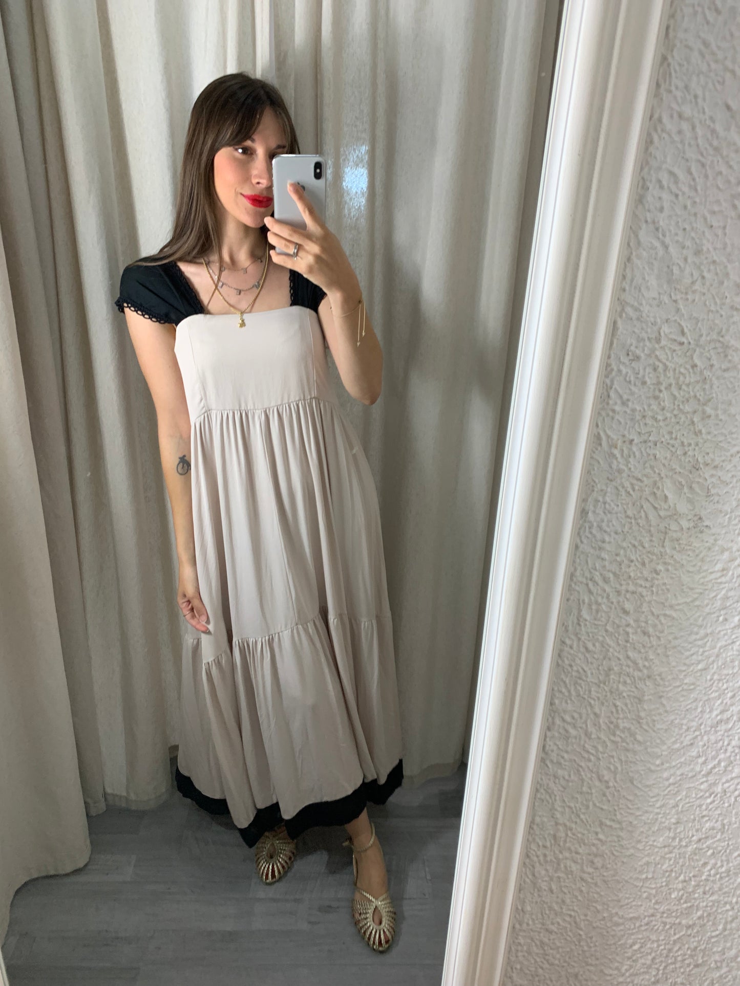 VESTIDO DETALLE MANGA