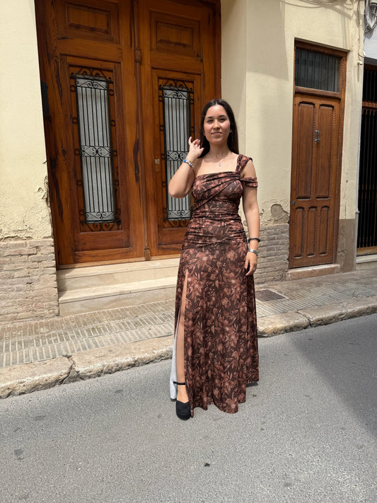 VESTIDO HOMBRO DETALLE MARRÓN