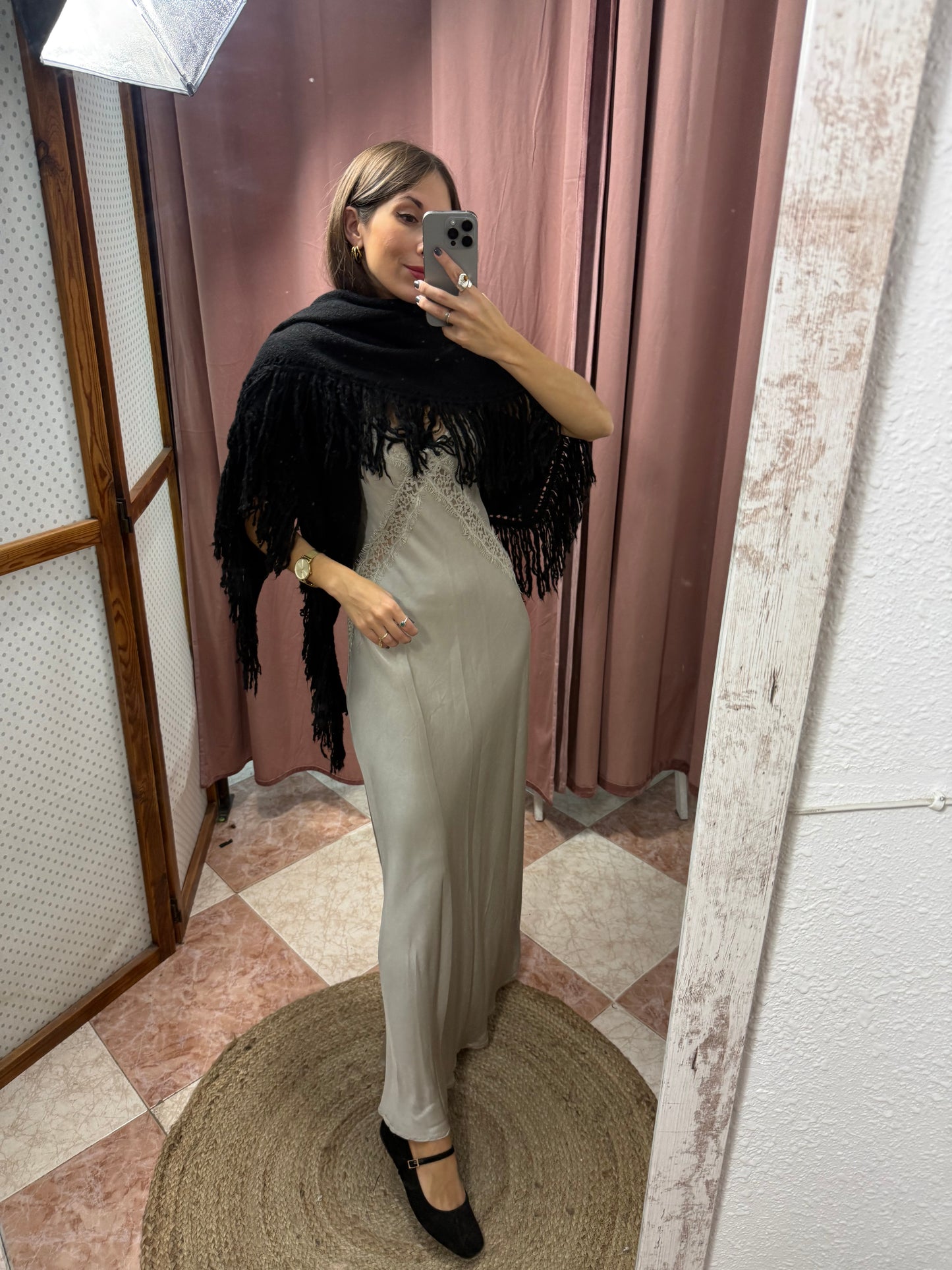 VESTIDO LENCERO LARGO BEIGE