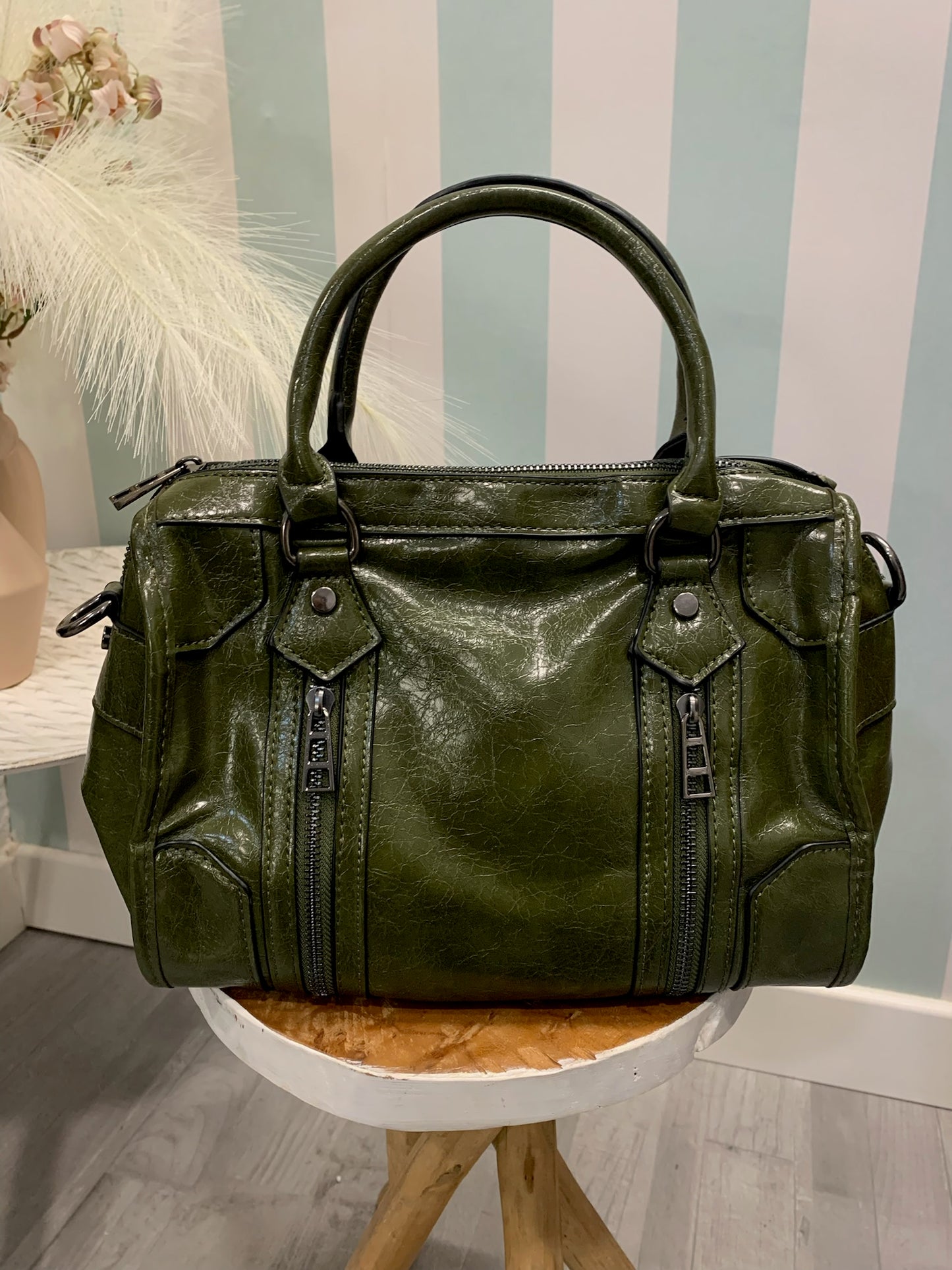 BOLSO ACHAROLADO VERDE