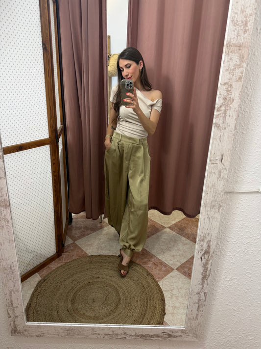 TOP ASIMÉTRICO BEIGE