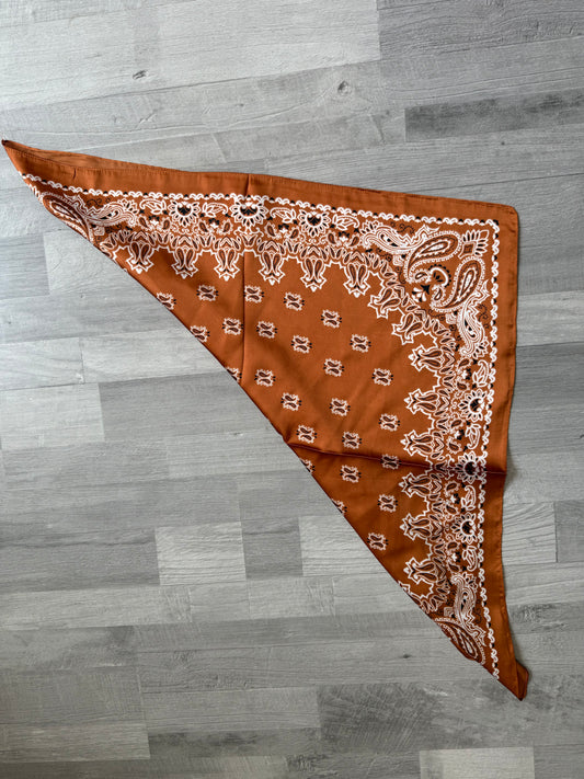 PAÑUELO 65x65 TEJA