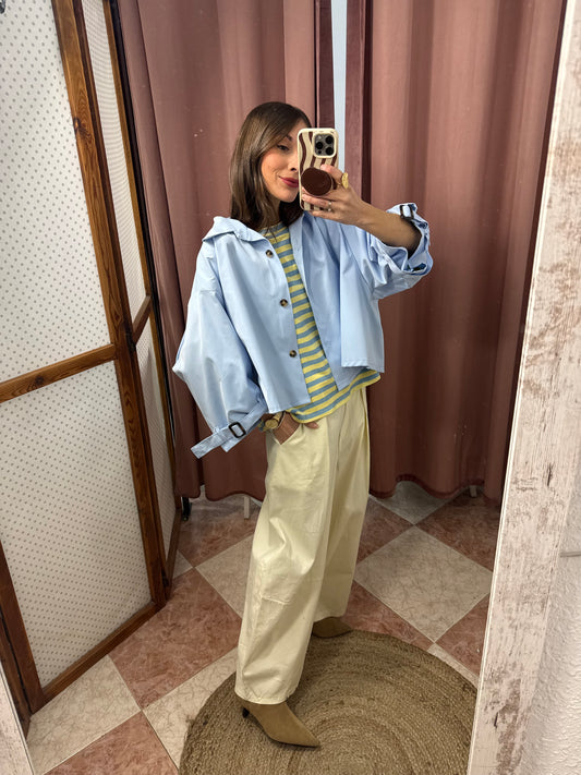 GABARDINA CORTA AZUL