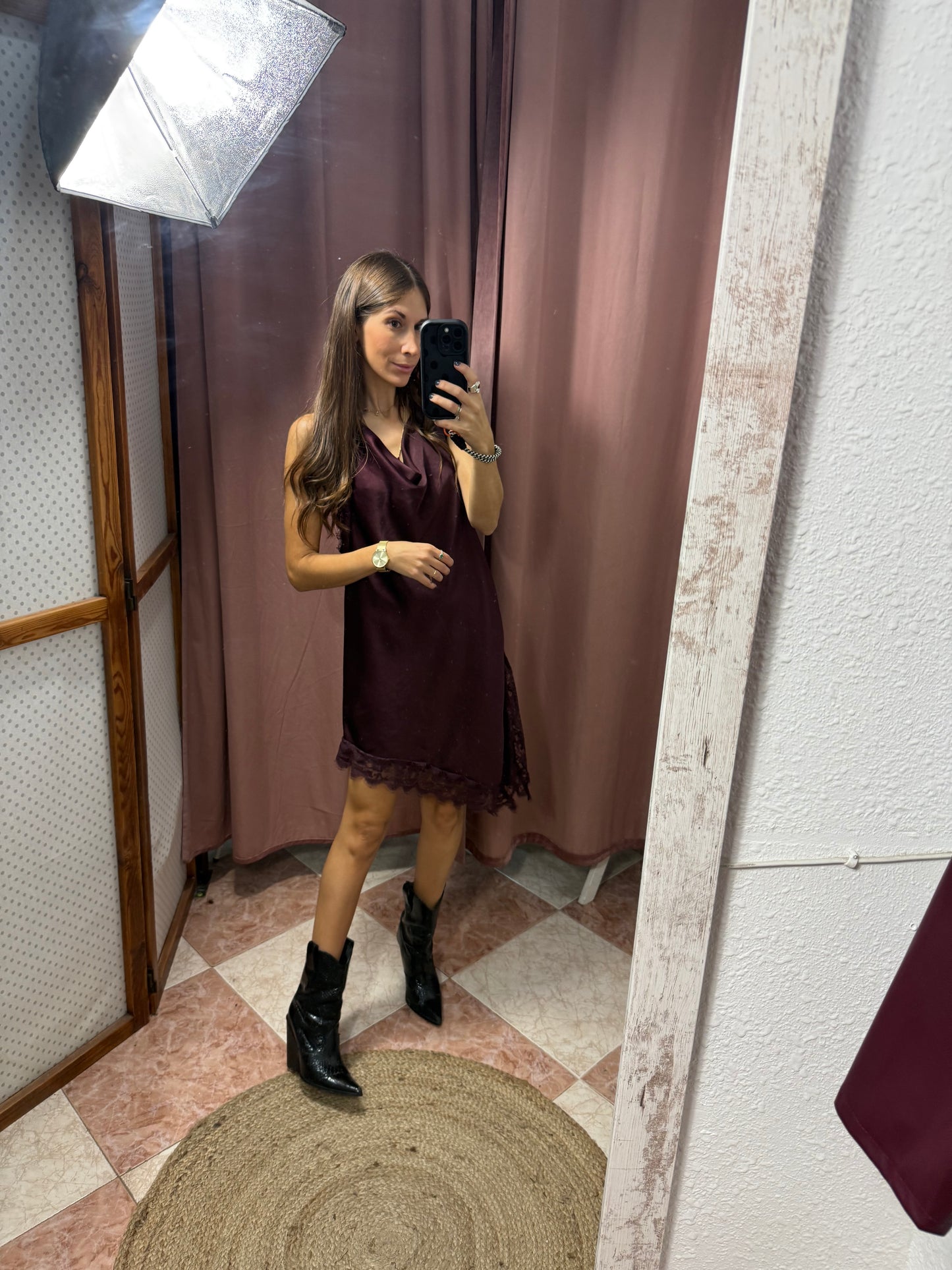 VESTIDO HALTER ASIMÉTRICO
