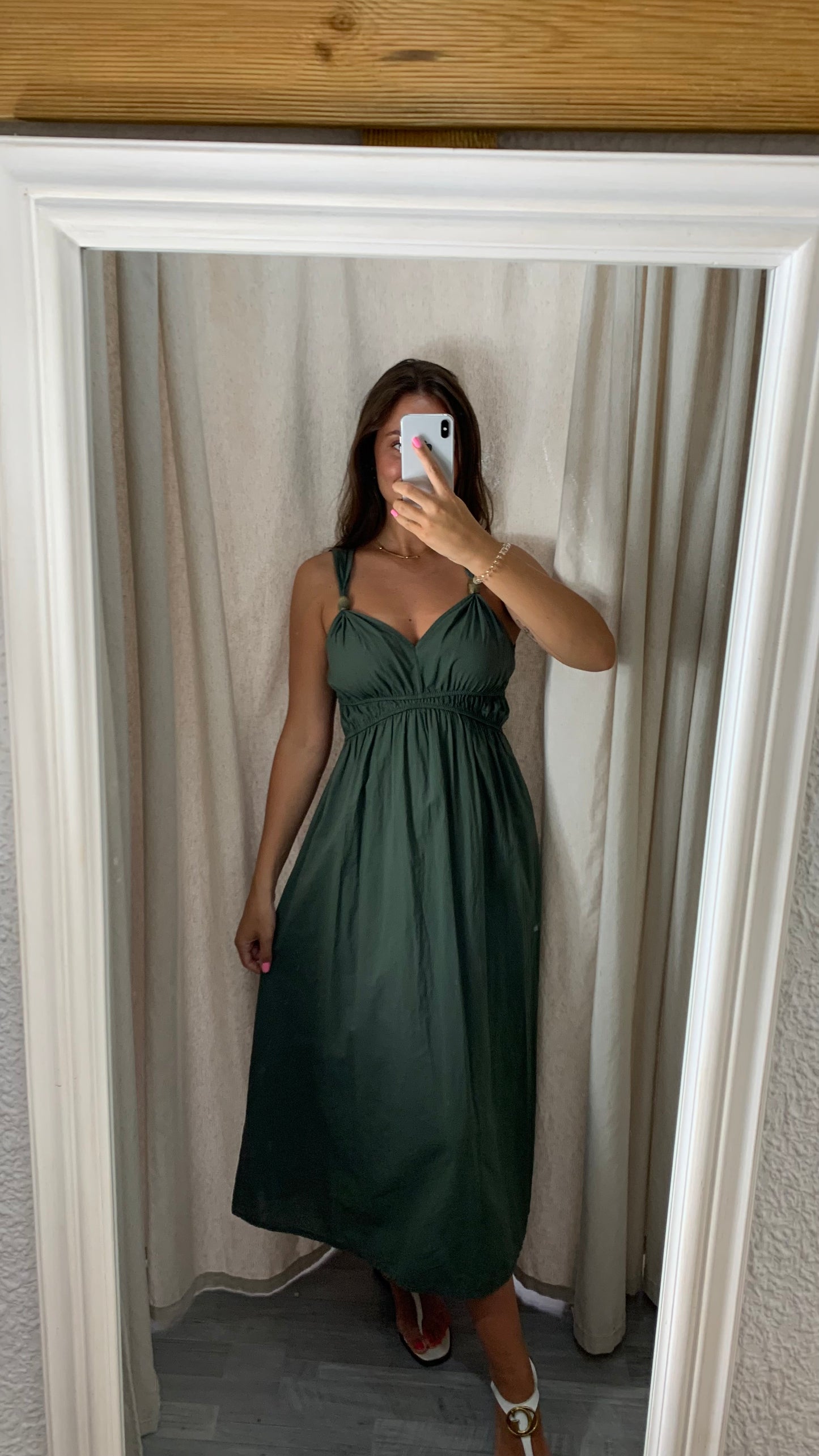 VESTIDO DETALLE MADERA VERDE